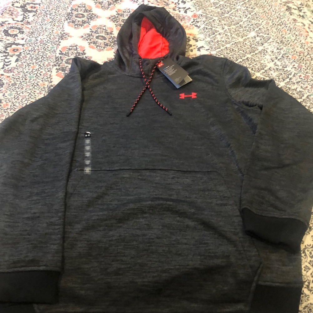 Men’s Under Armour Sweatshirt